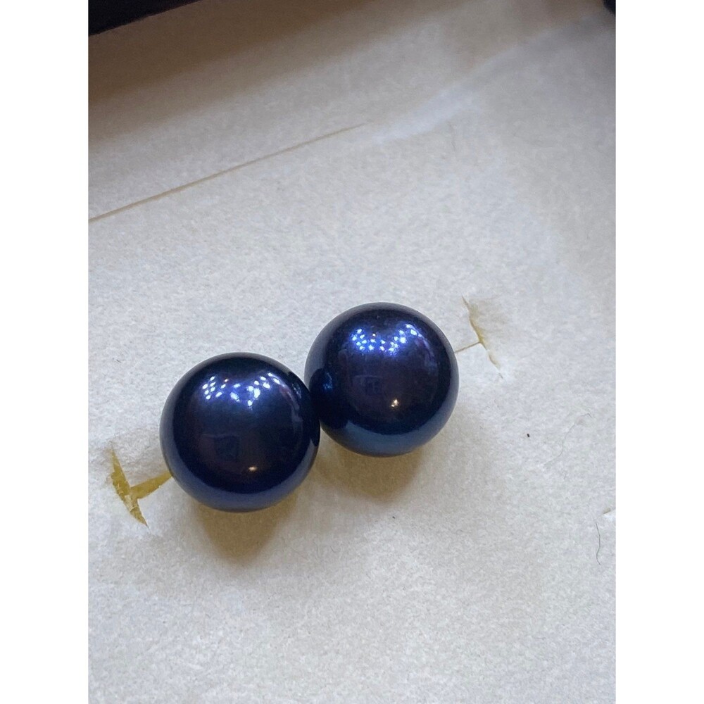 Black Fresh water pearl S925 stud earrings